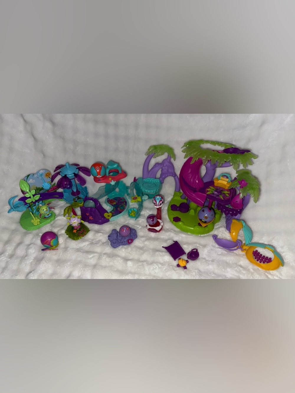 Zoobles! Spring To Life Playset Lot